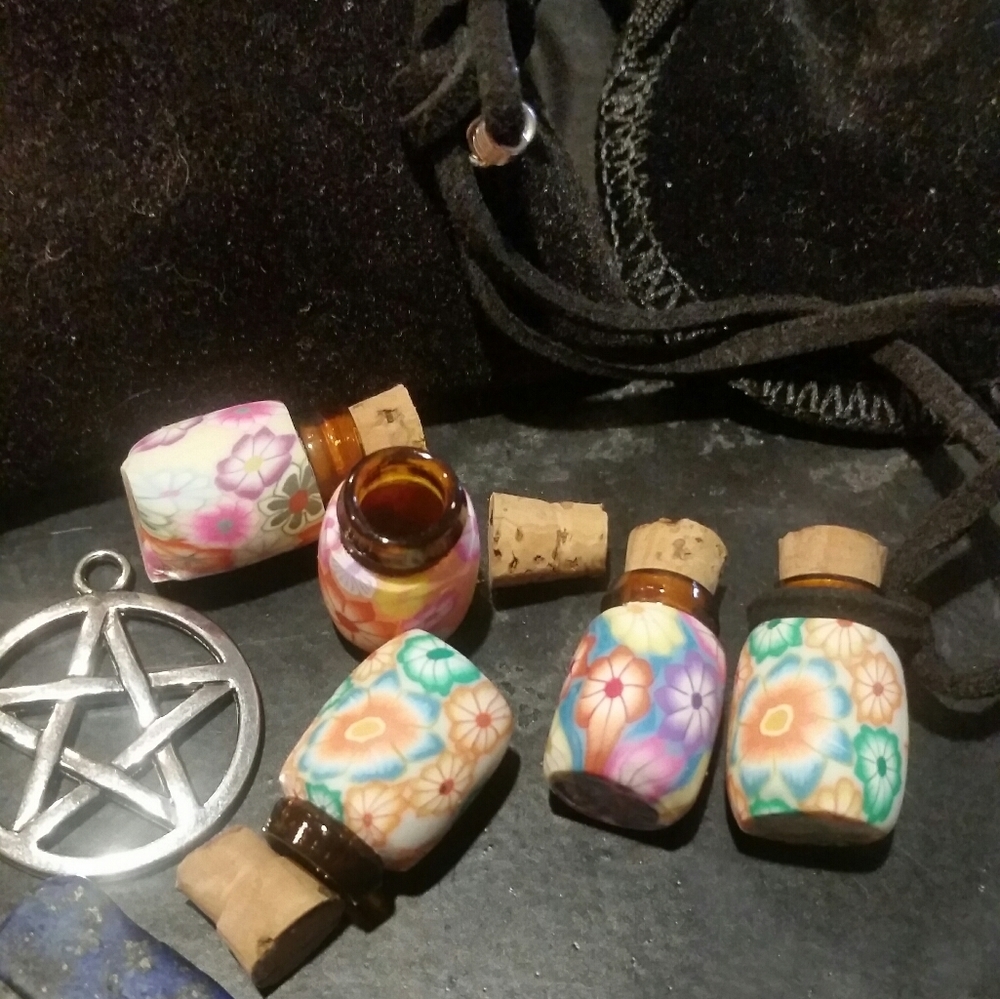 - mini jar snuff clay wrap, Amber jar, wicca herbal keepsake 📍 last 1 only